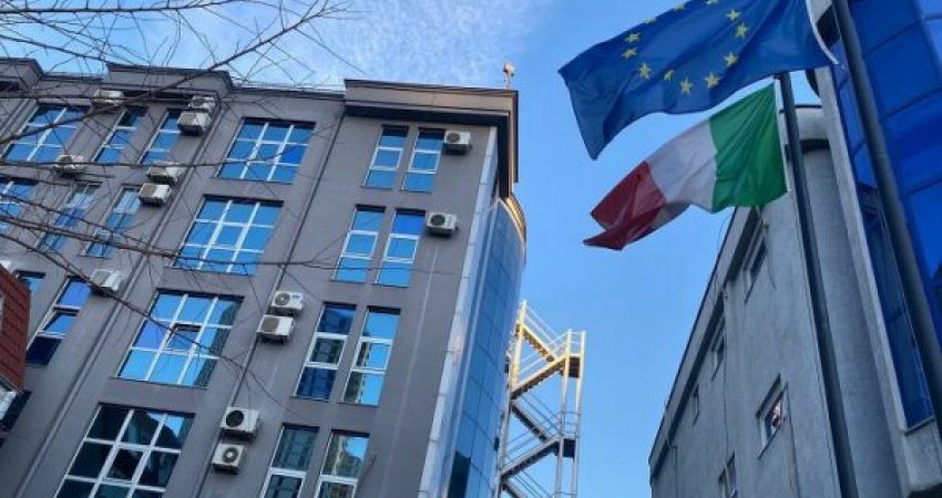 Ambasada e Italisë uron Haxhiun e Kurtin: Progresi i Kosovës varet nga institucione që forcojnë perspektivën evropiane