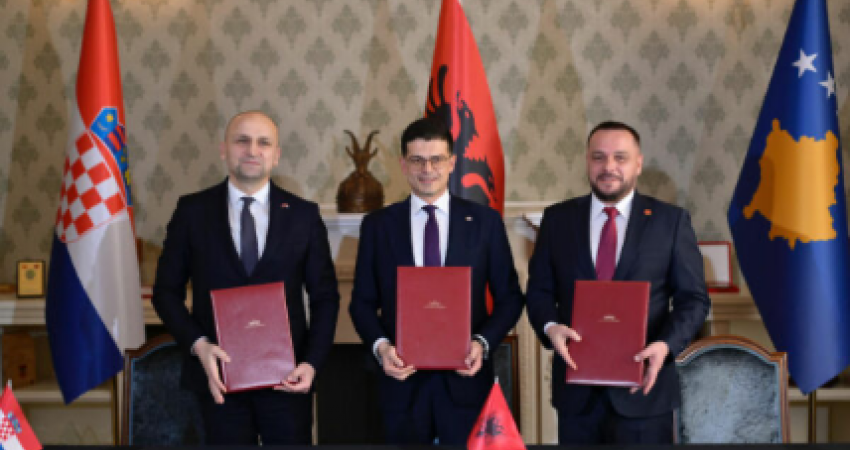 NATO i përgjigjet Serbisë që u ankua për lidhjen ushtarake të Kroacisë e Shqipërisë me Kosovën