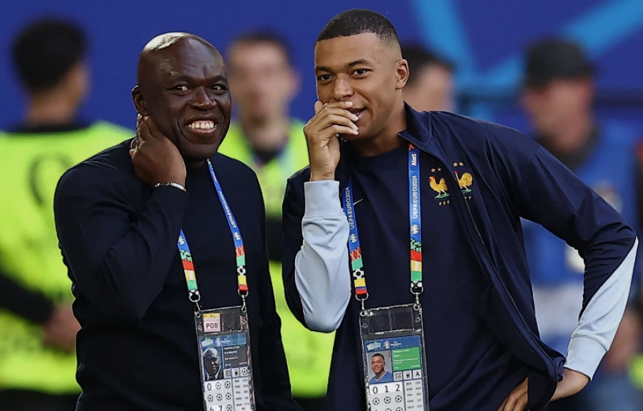Babai i Mbappé-së rrëfen sakrificat e Kylian-it: “Djali iku 12 vjeç nga shtëpia dhe nuk u kthye më
