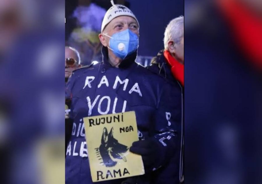 Maska e ligjit dhe maska e protestuesit