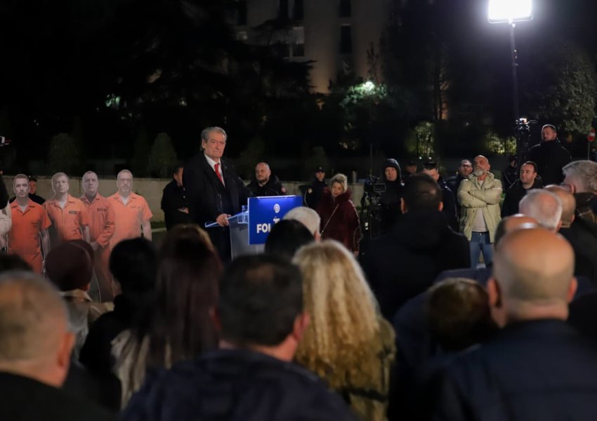 Berisha-Ramës: Thuaju mercenarëve të mos qëllojnë mbi protestuesit se protestuesit do qëllojnë vetëm mbi ty