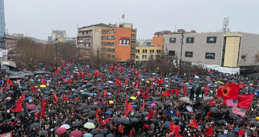 “Mbi 130 mijë qytetarë në marshin ‘Drejtësi, jo politikë'”