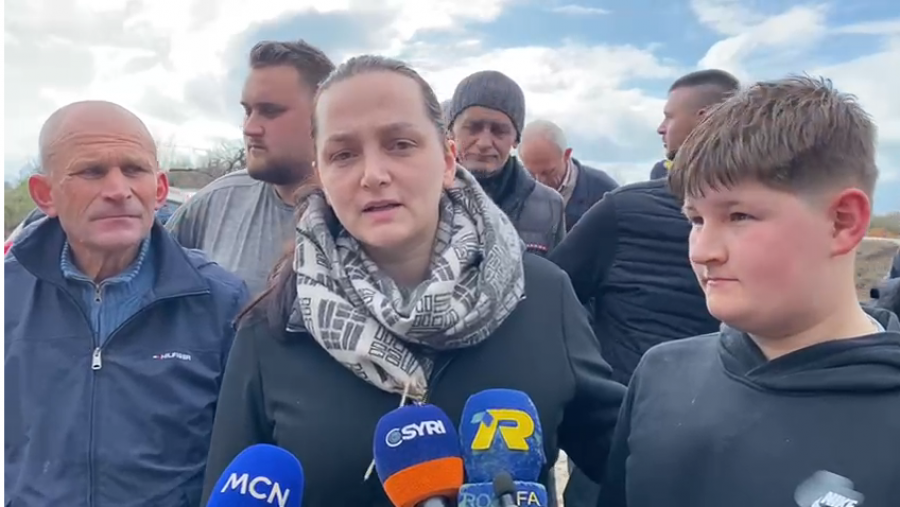 'Konflikti i pronave në Baks-Rrjoll'/ 80 familje në protestë, banorja: Shteti po na nxjerr nga toka jonë