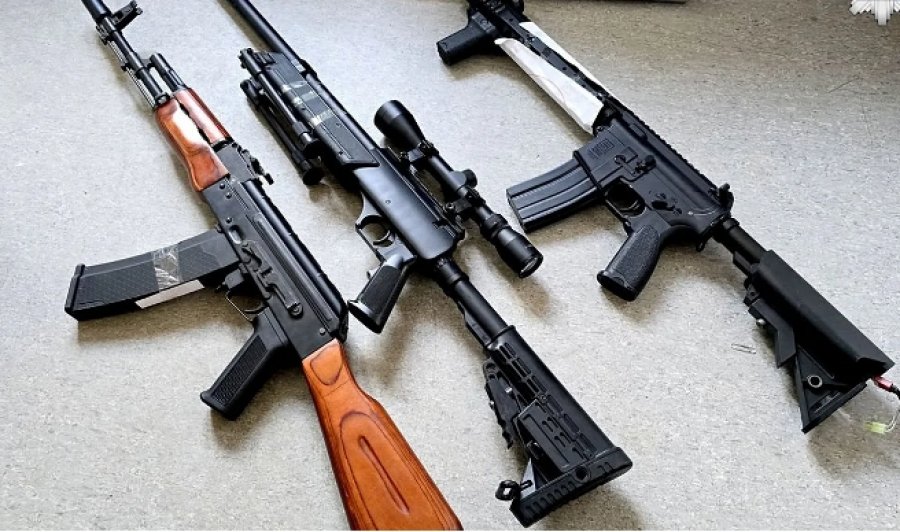 Polonia tejkalon 1 milion armë të regjistruara, polakët vazhdojnë të armatosen