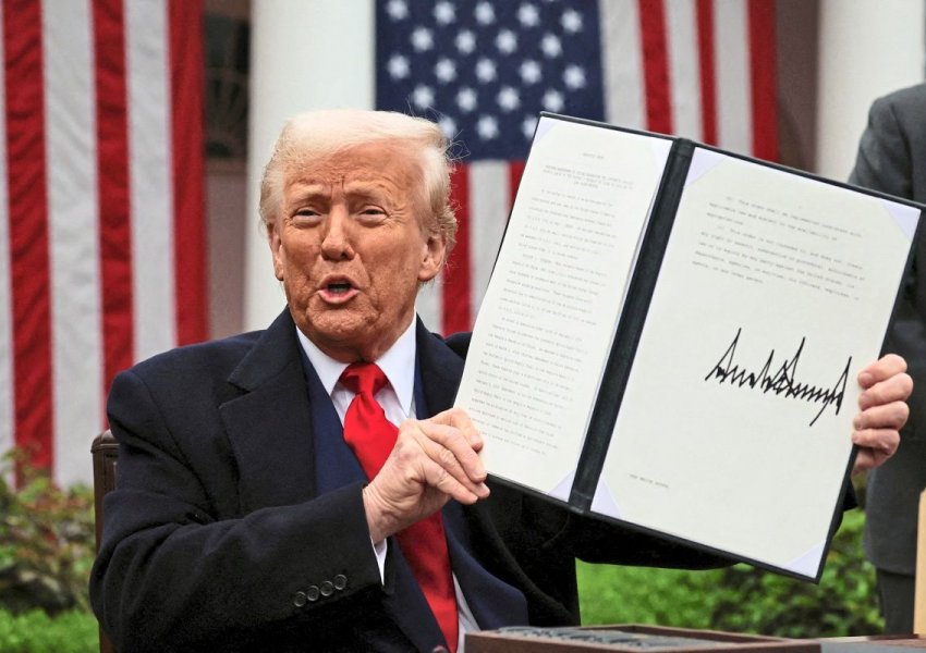 Trump njofton rritjen e tarifës globale të SHBA-së nga 10% në 15%