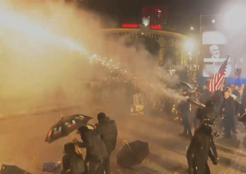 Protesta e opozitës/ Fatos Lubonja: Duhet të jenë në rritje dhe si një çekan i vazhdueshëm që bie vazhdimisht dhe çan gurin...