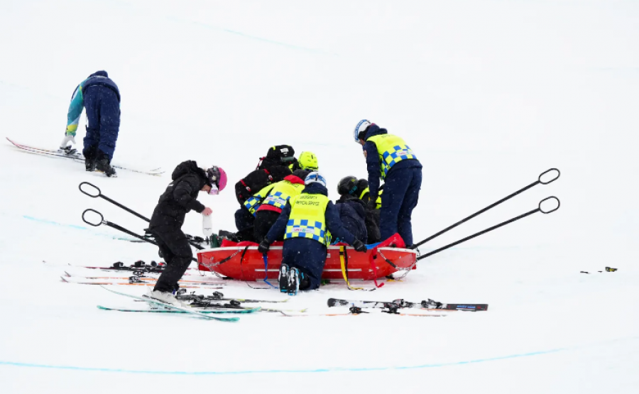 ‘Ylli’ i Lojërave Olimpike Dimërore pëson një rënie të frikshme dhe kërkon ndihmë urgjente mjekësore