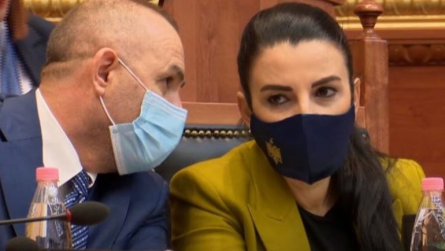 Rama nxjerr Ulsi Manjën të kumtojë se Balluku nuk lëshohet, e konfirmon edhe Balla