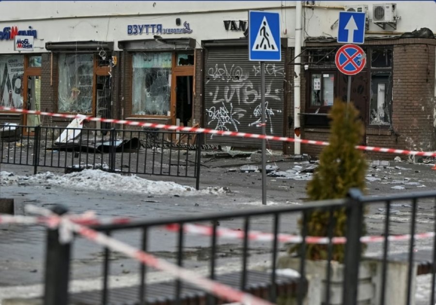 Shtatë oficerë policie u plagosën në një shpërthim në jug të Ukrainës