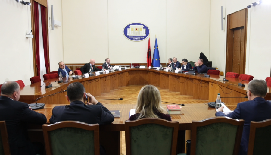 Strazimiri: A jeni të sigurtë që Rama nuk do prishë provat për Ballukun - Prokurori: Kjo pyetje do më...