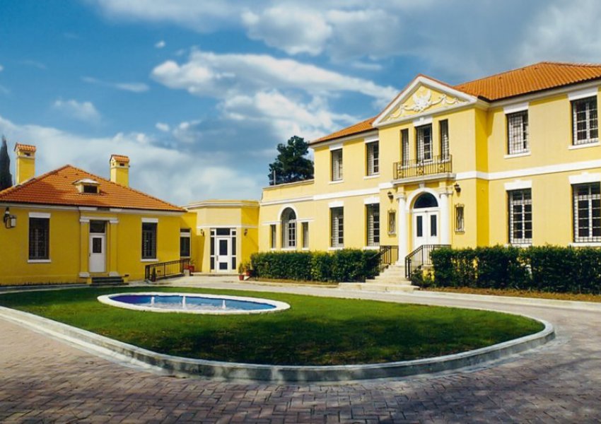 E paprecedentë/ Ambasada amerikane njofton: Mos shkoni në këto restorante në Tiranë, ka rrezik sigurie