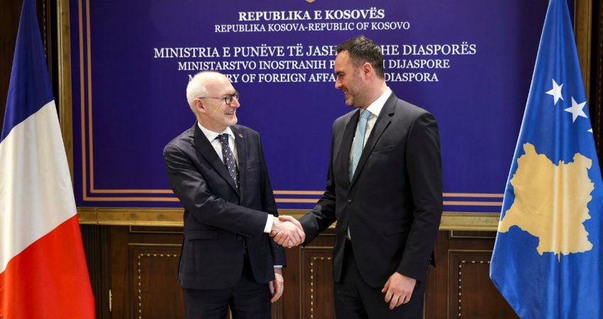 Integrimi në BE dhe anëtarësimi në KiE, temë diskutimi mes Konjufcës dhe Guerotit