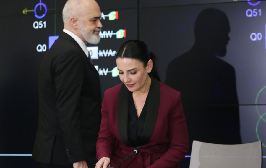 Hoqi Belindën, por emëroi Ballukun