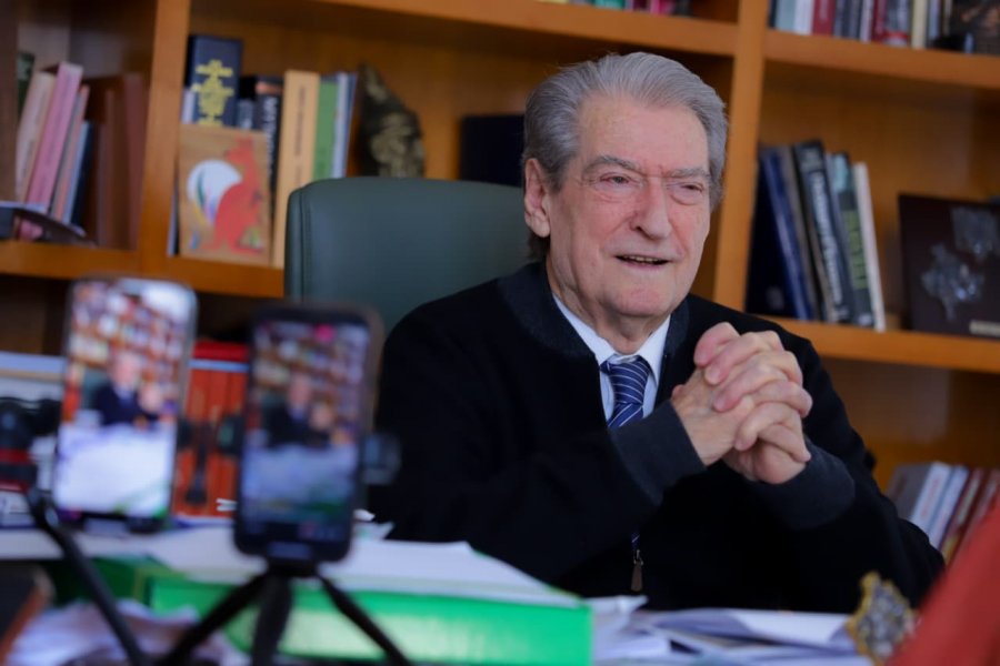 Berisha: Do rikthejmë fuqishëm politikat për të diplomuarit në Perëndim