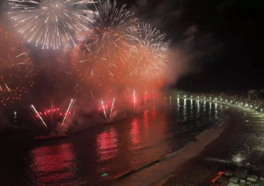 Rio de Janeiro hyn në Guinness, rekord botëror për festën më të madhe të Vitit të Ri