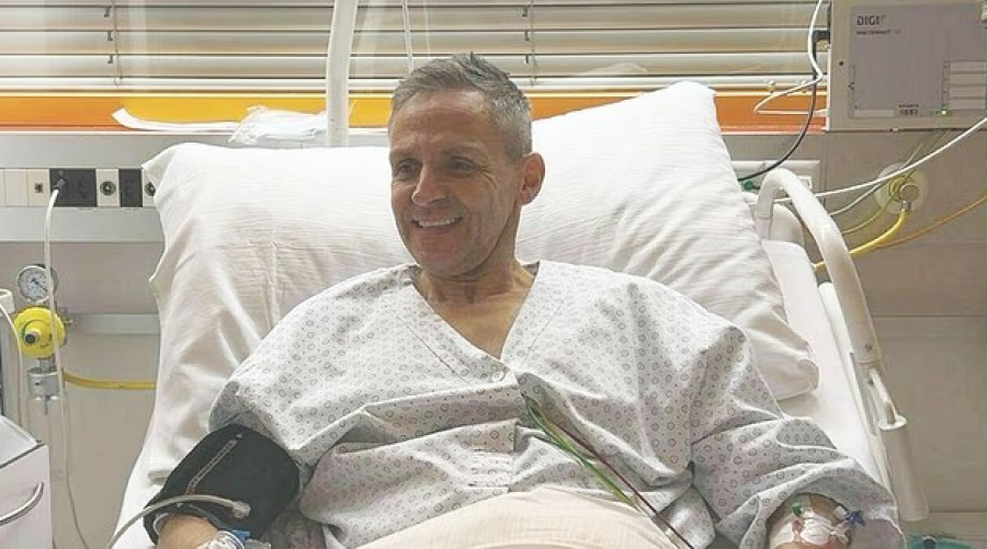 Një hero në mes të ferrit/ Ja 55-vjeçari që shpëtoi 10 të rinj nga zjarri në Zvicër