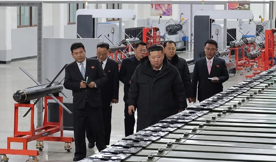 Koreja e Veriut lëshon raketa balistike në det përpara vizitës së udhëheqësit të Koresë së Jugut në Kinë