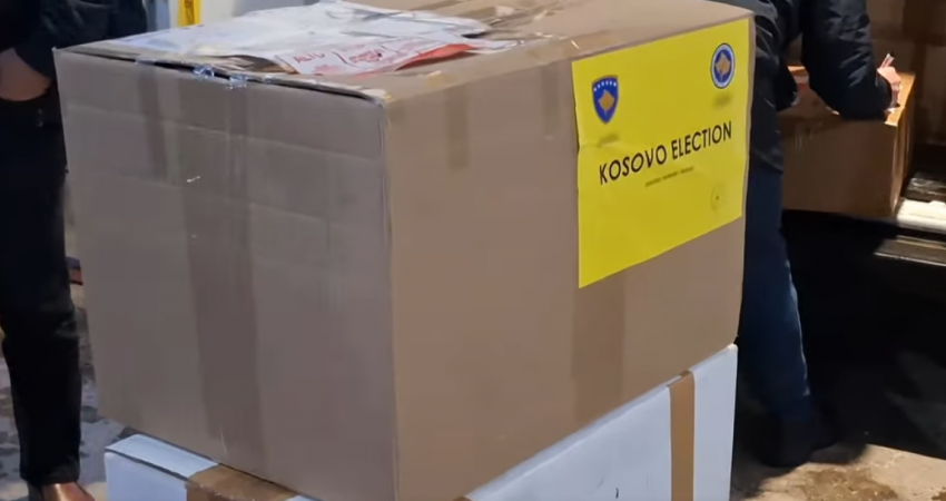 Në QNR arrijnë mbi 9 mijë pako me fletëvotime nga diaspora