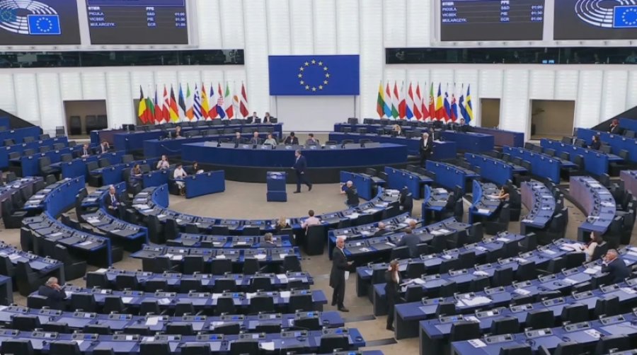 Eurodeputetët do të qëndrojnë në Turqi për tre ditë, duke vlerësuar gjendjen e të drejtave të njeriut dhe sundimin e ligjit.