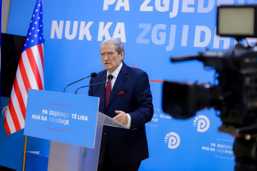 Berisha: Këshilli i Mandateve i hoqi sot mandatin Lubisë, mbledhja ishte plotësisht e vlefshme
