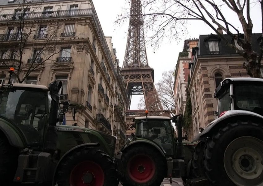 Fermerët sulmojnë Parisin me traktorë për të kundërshtuar marrëveshjen e tregtisë së lirë BE-Mercosur
