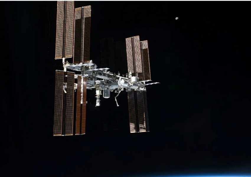 NASA shkurton misionin e stacionit hapësinor për shkak të problemit mjekësor të një astronauti, një veprim i rrallë