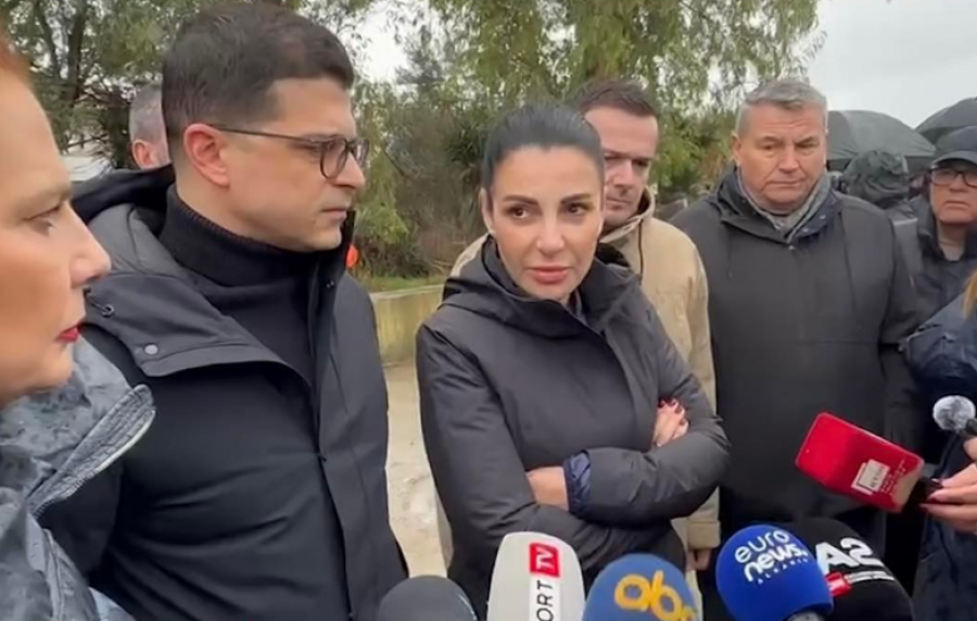 Vizita e Ballukut në zonat e përmbytura, Xama: Pasi vjedhin paratë, dalin dhe premtojnë…