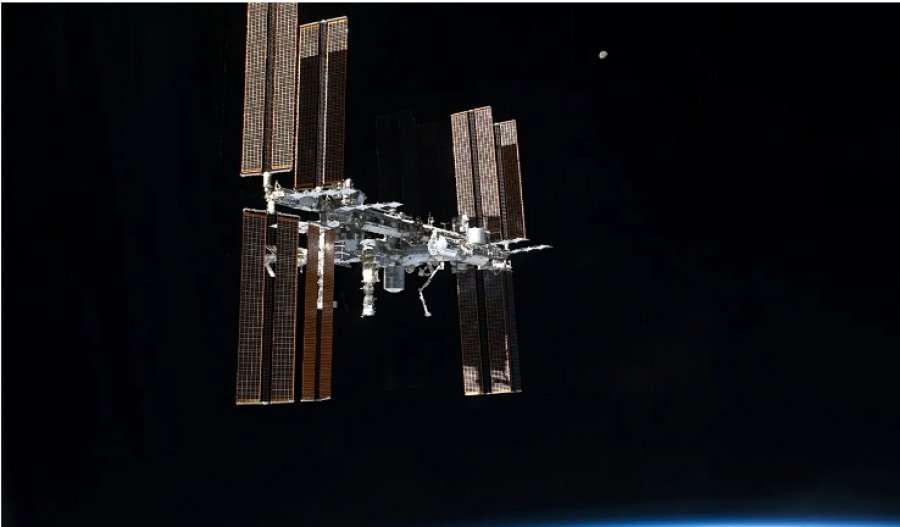 NASA shkurton misionin e stacionit hapësinor për shkak të problemit mjekësor të një astronauti, një veprim i rrallë
