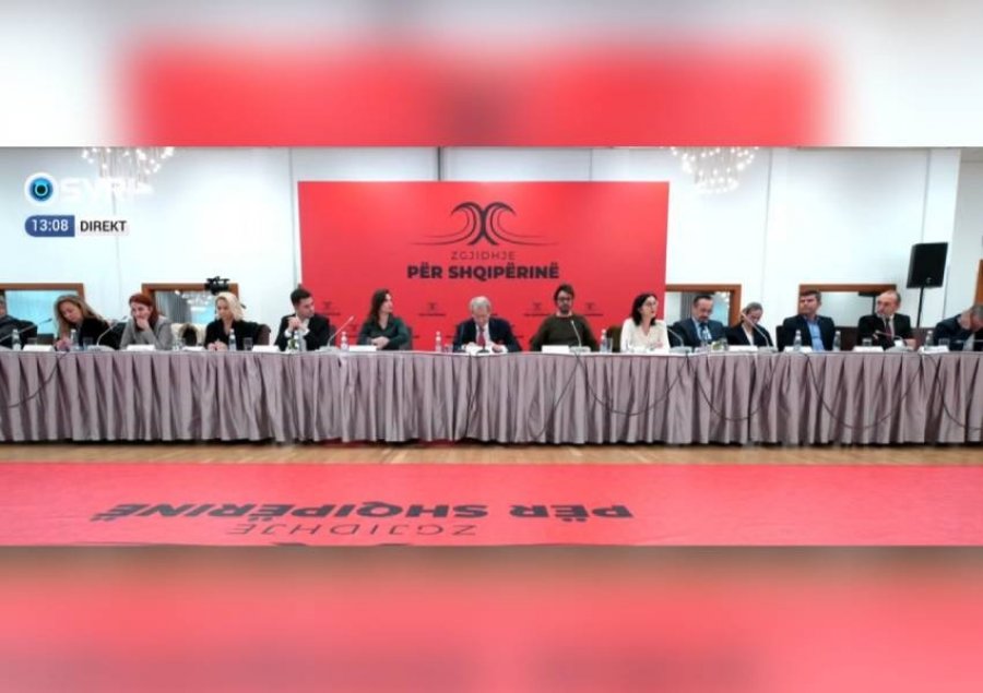 'Diaspora pret rënien e një regjimi që ka kapur komplet shtetin'/ Grillo: Duhet një front i përbashkët opozitar 