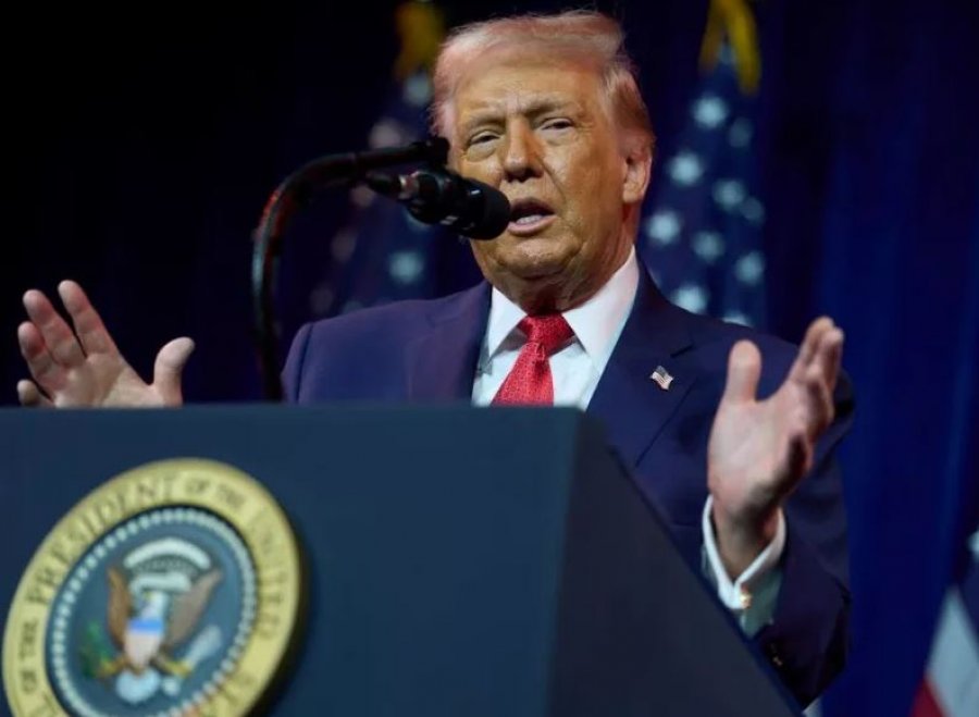 Mbi 500 protestues të vrarë në Iran, Donald Trump: Ushtria amerikane po shqyrton opsione të forta! Teherani kërkon takim 