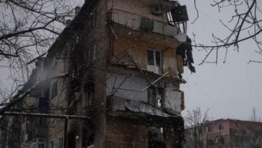 Ndërprerje e energjisë elektrike në rajonin e Kievit nga sulmet ajrore ruse, 100 mijë familje pa energji elektrike