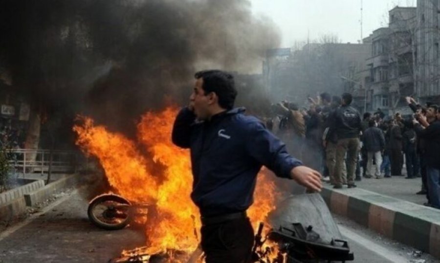 Dëshmi nga shtypja vdekjeprurëse e protestave nga mullahët në Iran: Ata vazhduan të vrisnin, qëllonin mbi turmën dhe…