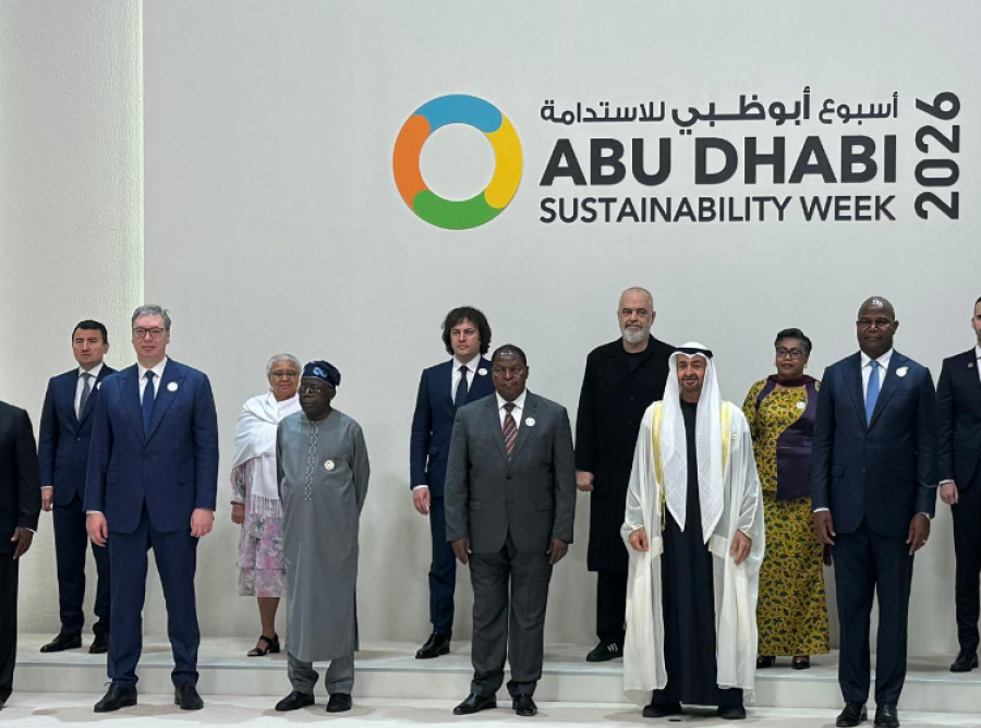Ramës i ka mbetur vetëm Vuçiçi/  Së bashku në Abu Dhabi, në Samitin e Zhvillimit të Qëndrueshëm