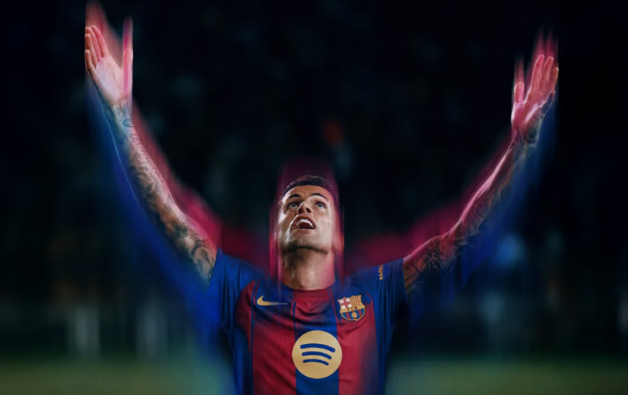 João Cancelo prezantohet te Barcelona, mban fanellën me numrin 2