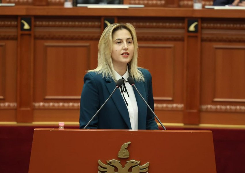 Zhupa: Pezullimi i vizave nga SHBA, kambanë alarmi për dështimin e qeverisjes Rama!