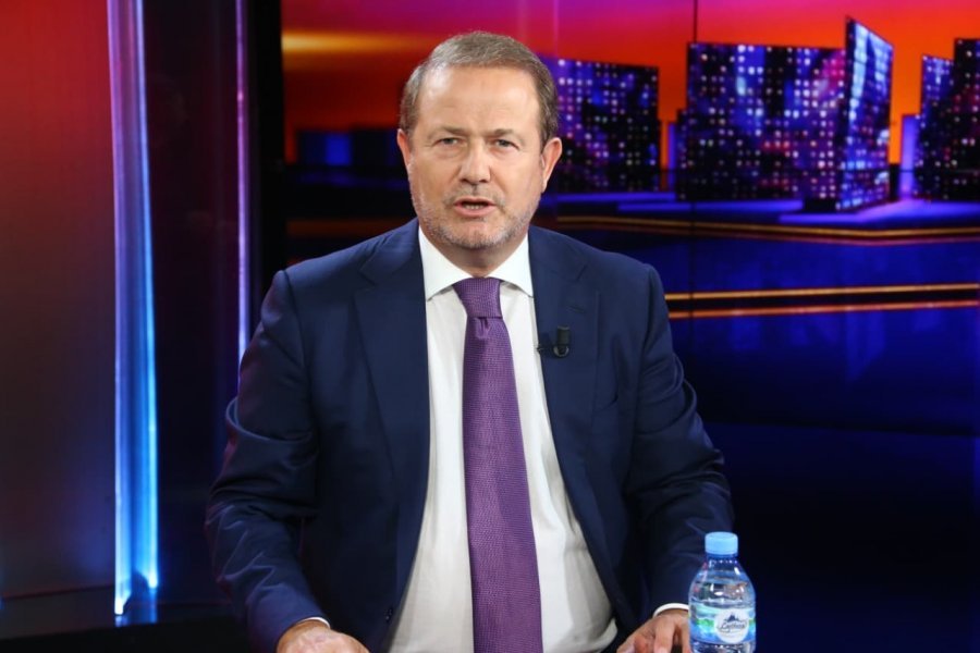 Deputeti Gjin Gjoni: Vendimi i SHBA për vizat, alarm për qeverinë Rama