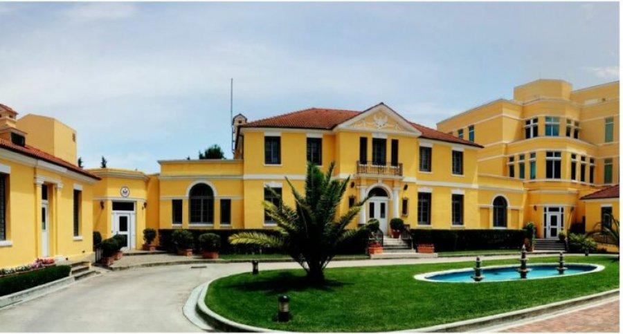 Pezullimi i vizave edhe për Shqipërinë/ Ambasada Amerikane: Ja qytetarët që nuk lejohen të hyjnë në SHBA