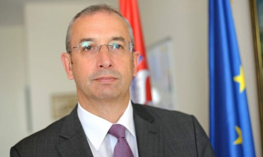 Ish- ambasadori Davenport propozon marrëveshje sigurie mes Britanisë dhe Kosovës