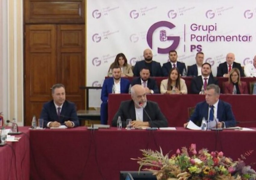 Rama mbledh grupin/ S’ka regji - Çfarë po ndodh me kryeministrin, nuk do ketë fjalim LIVE
