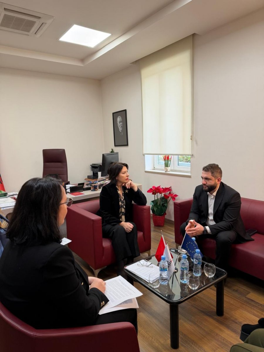 Komisioneri për Mbikëqyrjen e Shërbimit Civil kërkon unifikimin e metodologjisë për publikimin e pozicioneve të reja të punës