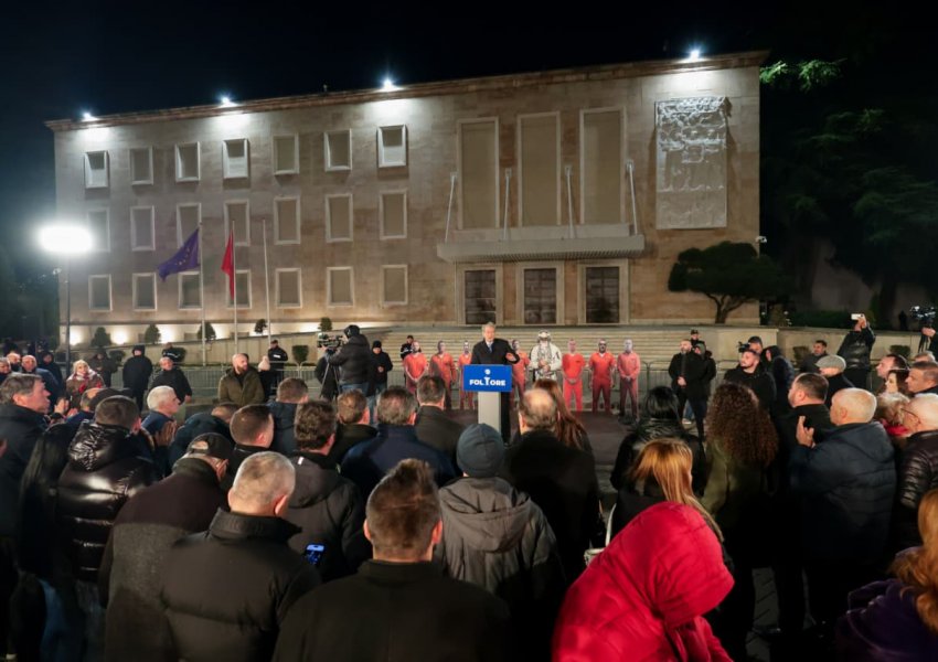 Berisha: Me 24 janar, sheshet dhe rrugët e kryeqytetit do shndërrohen në tmerrin e regjimit