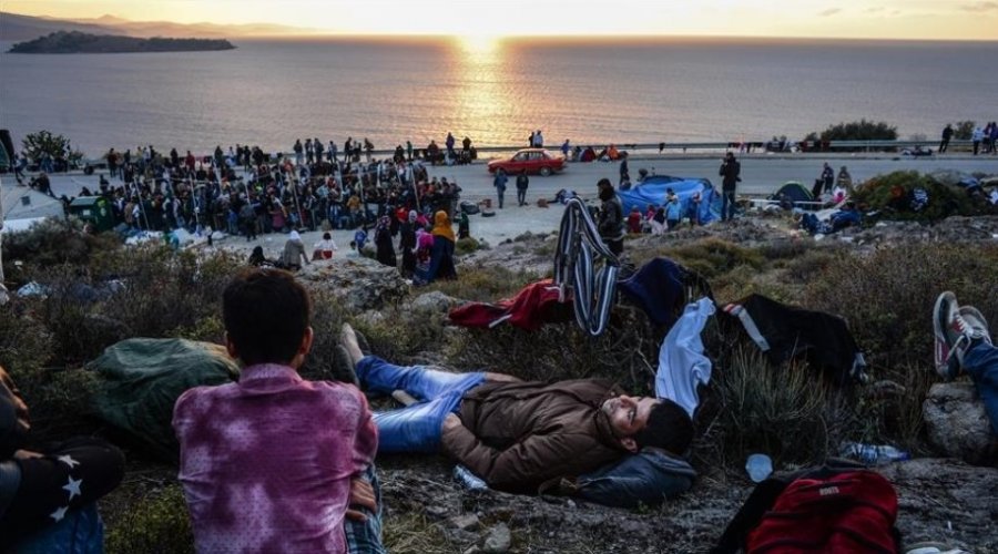 Mbi 300 emigrantë mbërrijnë në Mbretërinë e Bashkuar brenda një dite