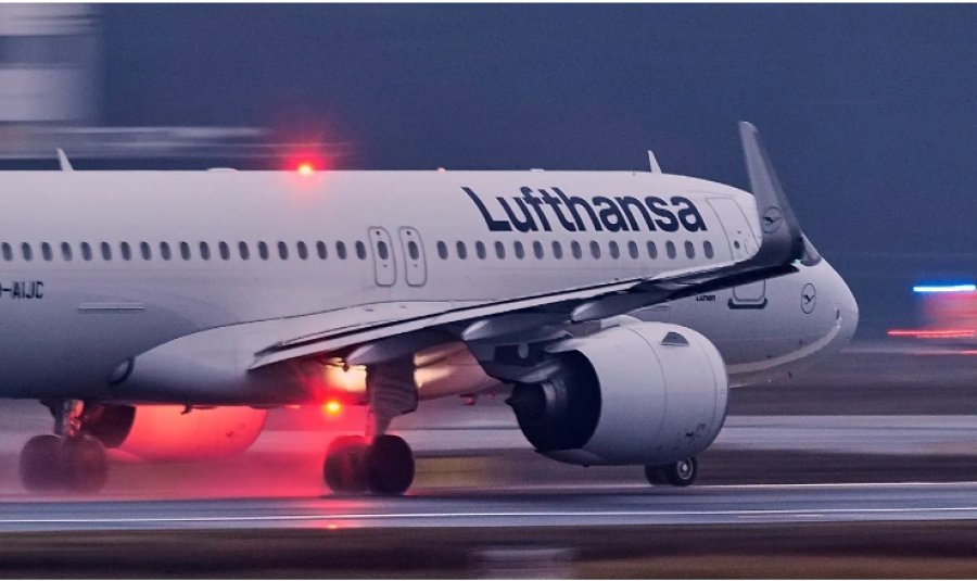 WiFi ultra i shpejtë në avionë: Starlink po ndryshon udhëtimin ajror, por jo të gjitha linjat po e përqafojnë