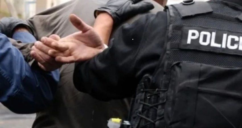 Dorëzohet në polici 31-vjeçari, dyshohet për një rast të plagosjes në Ferizaj