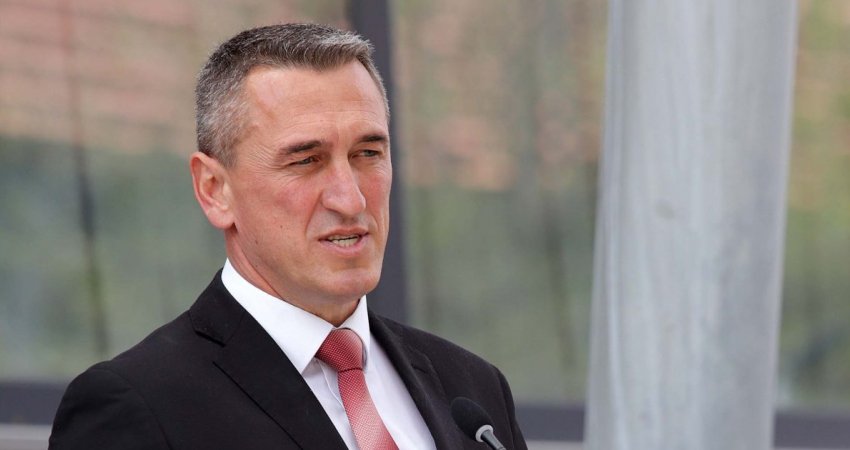 Rashiq i gatshëm ta votojë Osmanin për presidente, kërkon takim paraprak