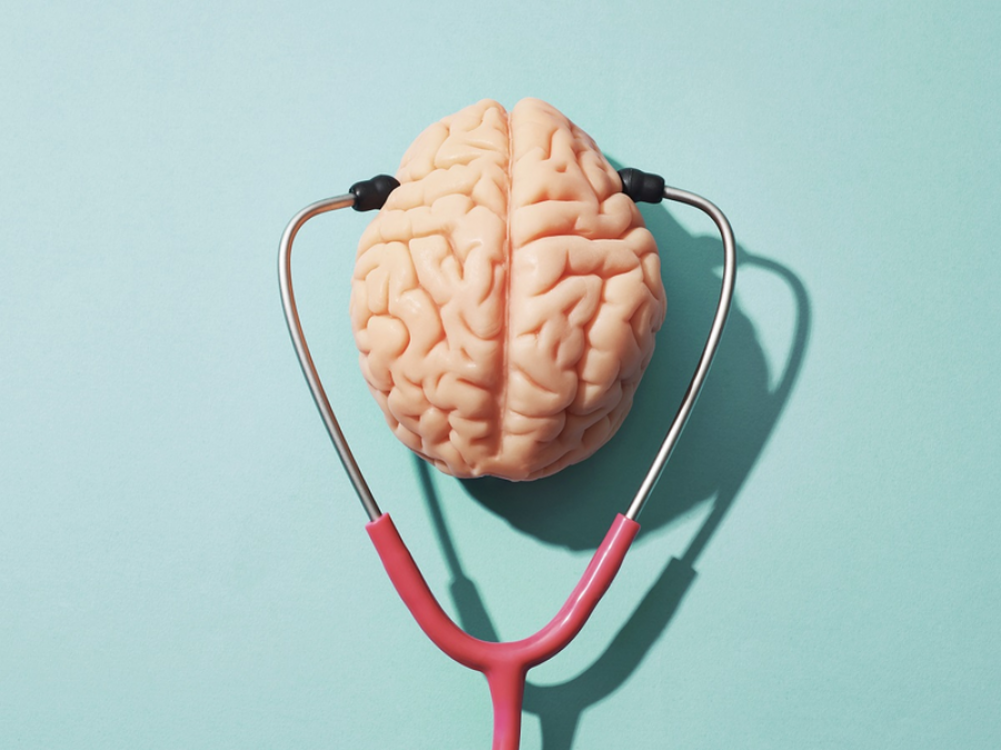 Unë jam neurolog dhe nuk i ha kurrë këto 4 ushqime