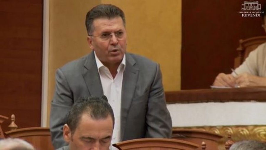 'Ju mund të propozoni Ramën si mbret'/ Mediu, i ashpër: Respektoni Kushtetutën dhe procedurat