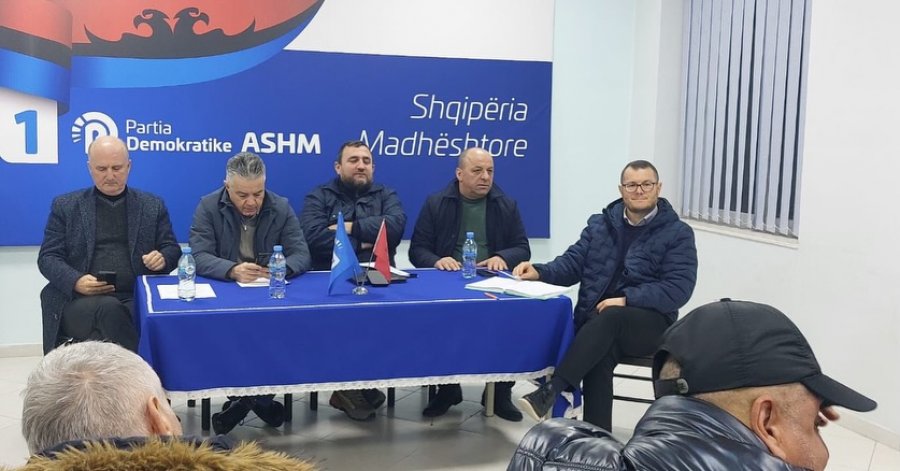 Protesta e 24 Janarit, Bozdo në Berat takim me kryesinë, bashkërendohen përgatitjet