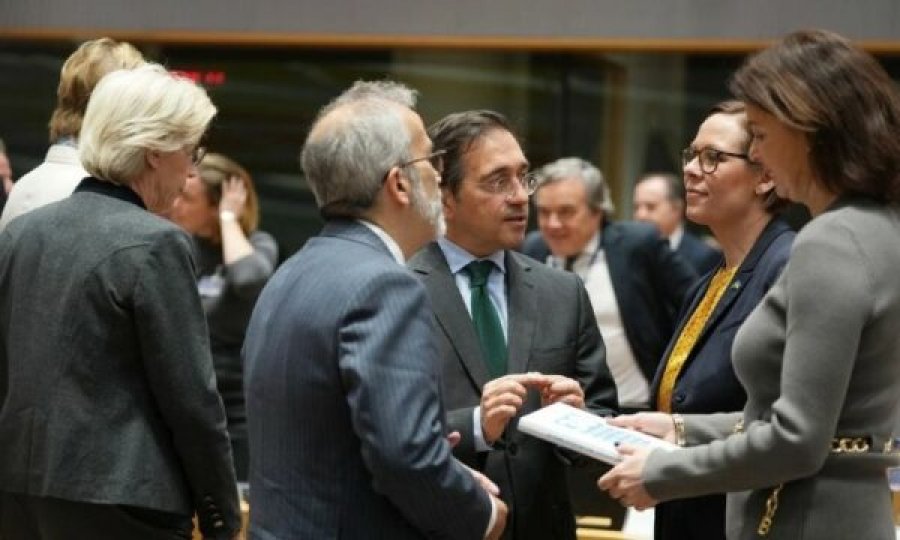 Ministri i Jashtëm spanjoll i bën thirrje BE-së të ecë përpara me krijimin e një ushtrie të përbashkët