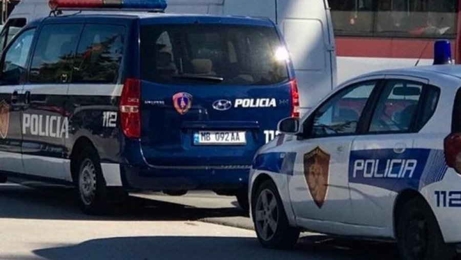 'Mos më prekni, jam police'/ Si nisi sherri mes dy motrave dhe efektives në Tiranë
